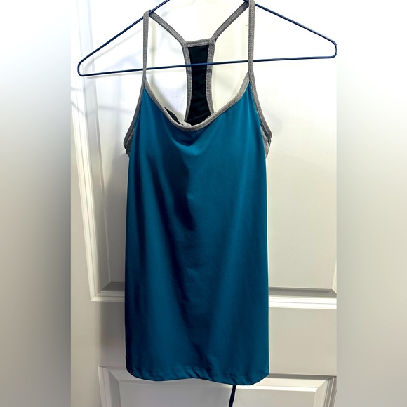 Razor back workout tank - Picture 1 of 2